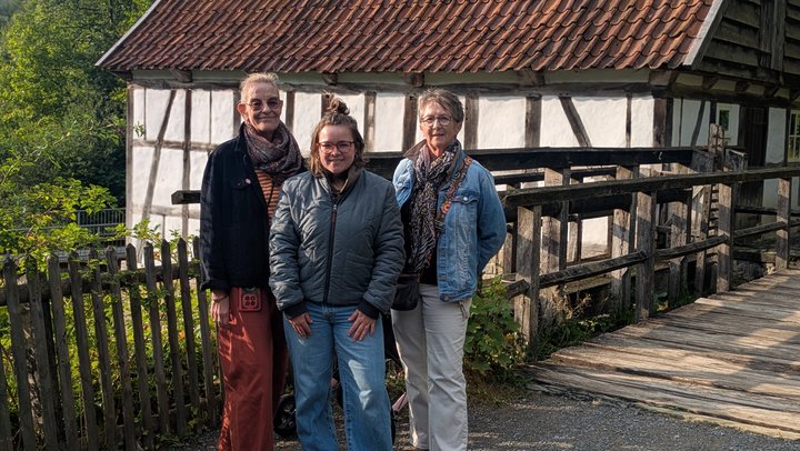 Von links nach rechts: Sonja Crämer Gembalczyk (LWL), Charly Neuhäuser (MdB), Uschi Jacob-Reisinger (KTM)