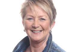 U.Jacob-Reisinger2017-2.JPG Uschi Jacob-Reisinger, Fraktionsvorsitzende