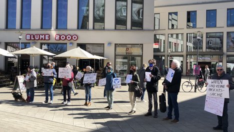 Mahnwache gegen den Krieg Mahnwache gegen den Krieg