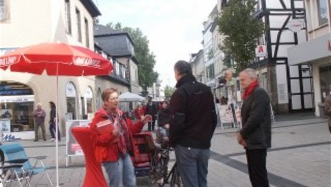 Klicken und die kleine Wahlkampf-Bildergalerie ansehen ...